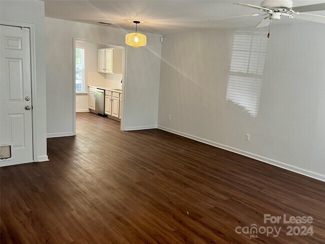 Building Photo - 16936 Bridgeton Ln
