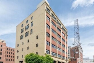Building Photo - 210 Ellicott St