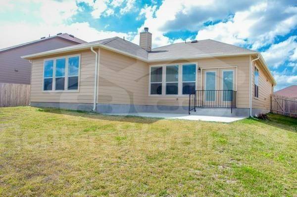 Foto del edificio - 236 Matthews Ln