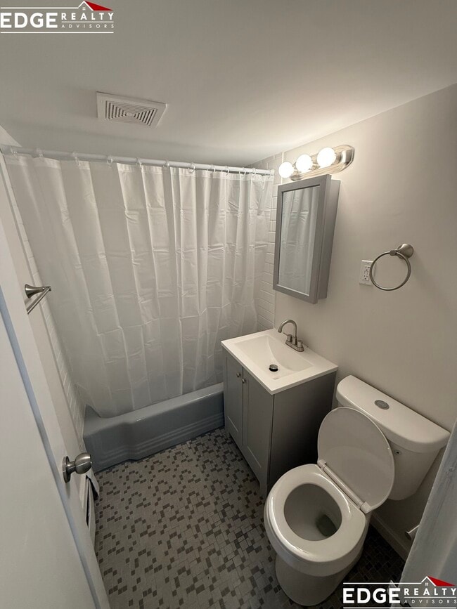 Building Photo - 1105 Lexington St