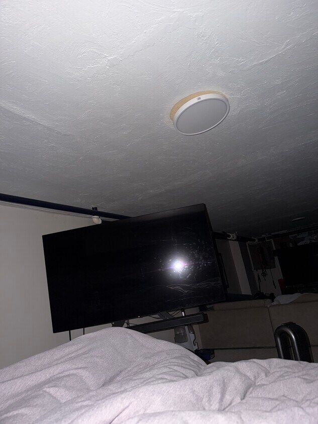 Building Photo - H Street 2