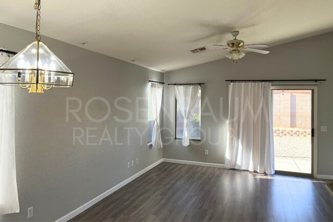 Building Photo - Beautiful 3-bedrooms, 2-baths home nestled...