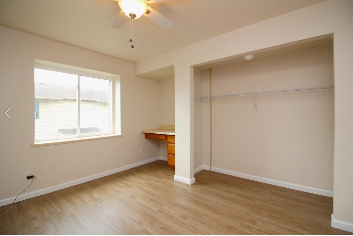 Interior Photo - Orchard Park