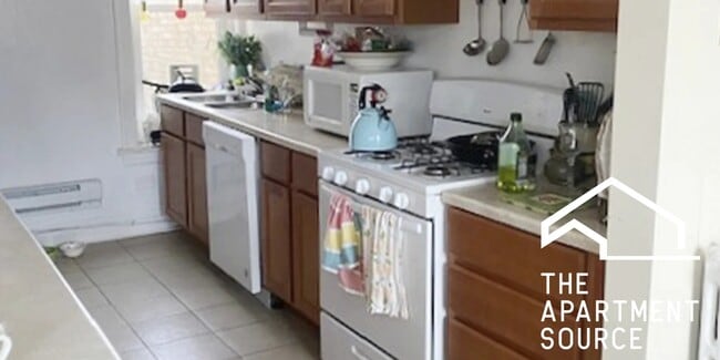 Photo - 918 Green Bay Rd Apartment