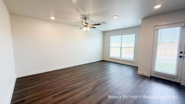 Foto del edificio - 5619 Colgate St