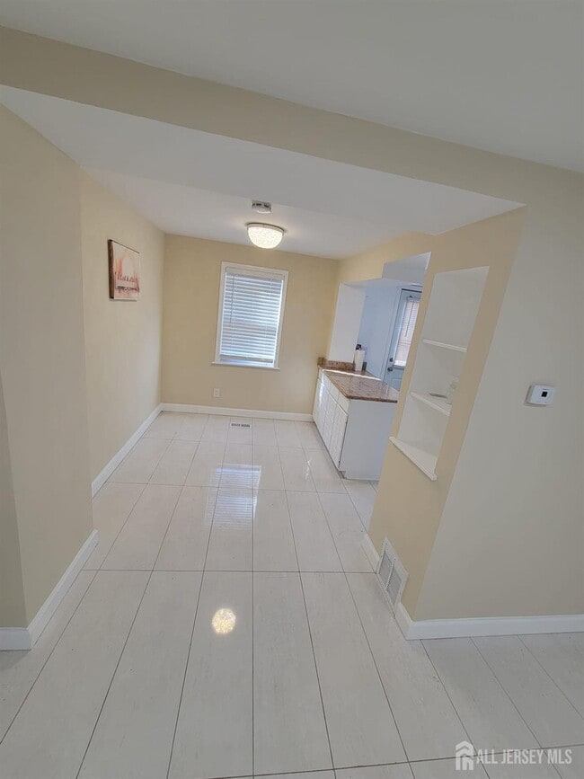 Building Photo - 333 Brinton Ave