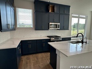 Foto del edificio - 20675 Huebner Rd