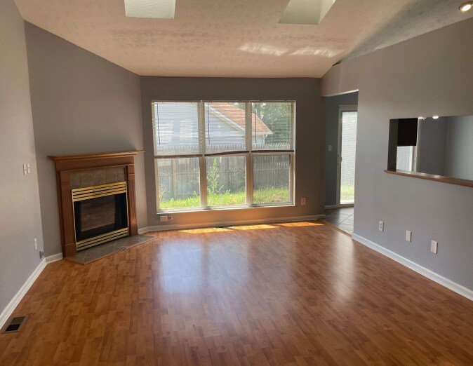 Building Photo - NOW AVAILABLE! - 300 Winter Creek Ct, Engl...