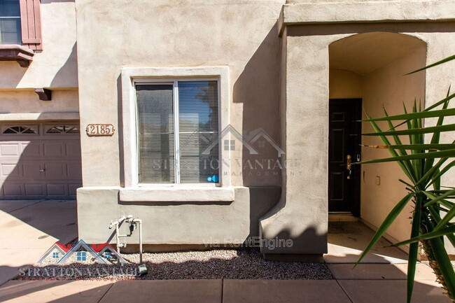 Building Photo - 2185 N Mosley Dr