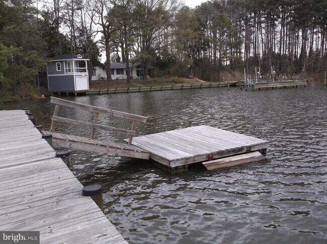 Building Photo - 311 Oyster Bay Pl