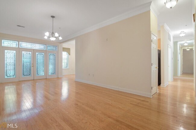 Foto del edificio - 5415 Northland Dr