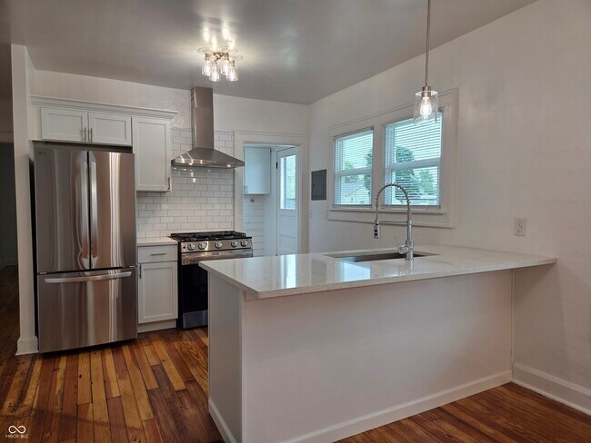 Foto del edificio - 774 Dequincy St