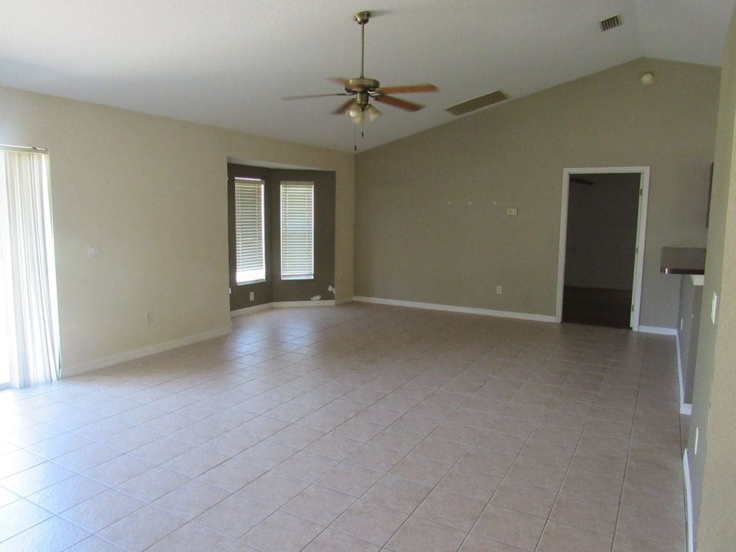 Building Photo - 7052 SW 131st Loop
