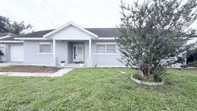 Building Photo - 3211 San Pedro Ln
