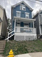 Building Photo - 2345 Victor St