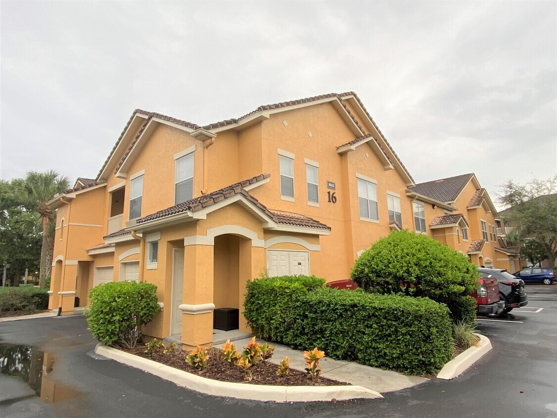 Foto principal - 8855 Villa View Cir
