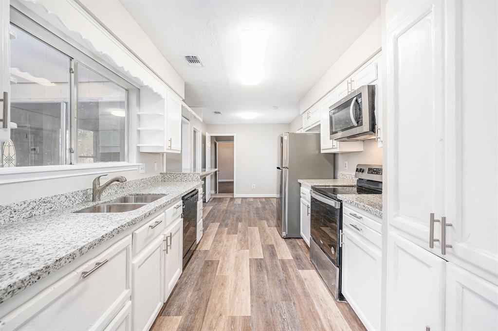 Foto principal - 5618 Bridgegate Dr