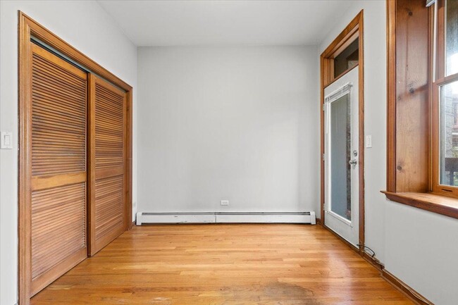 Foto del edificio - 1 bedroom in Chicago IL 60613