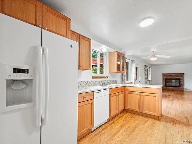 Foto del edificio - 7391 Coors Dr