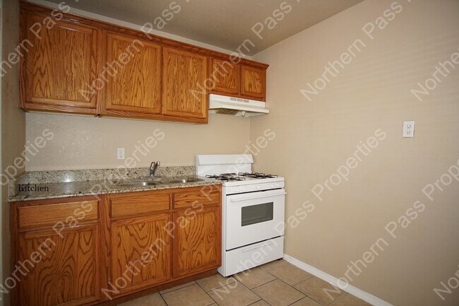 Foto del edificio - Cozy 1 BDR Apt Ready for Immediate Move In