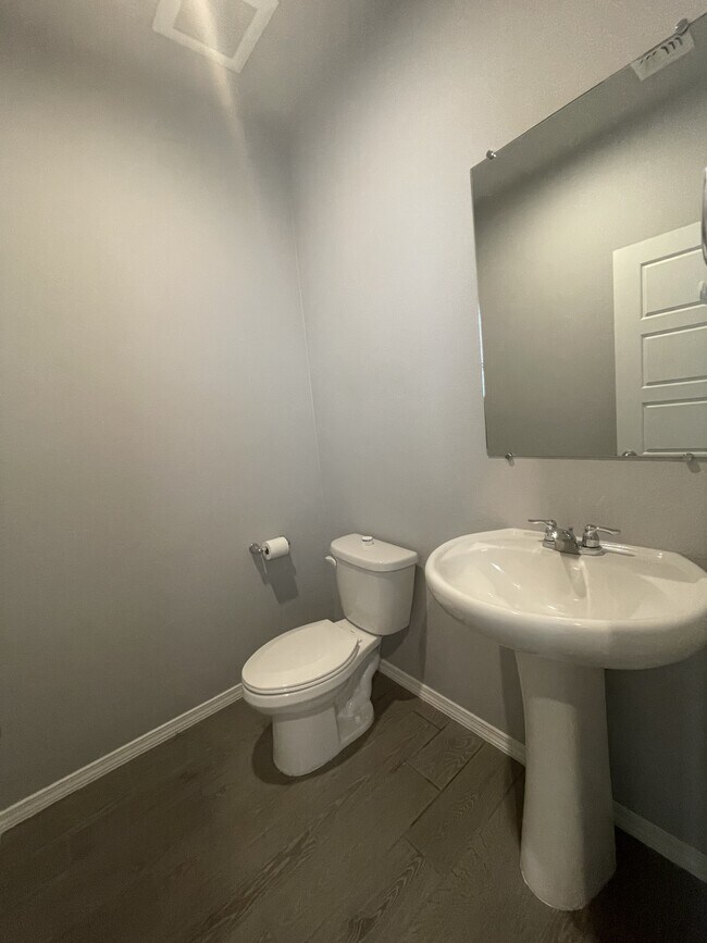 Foto del edificio - 4839 Blackburn Rd NE