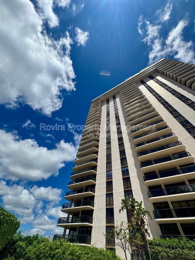 Photo - 19667 Turnberry Way Apartment