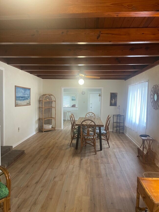 Foto del edificio - 308 B St