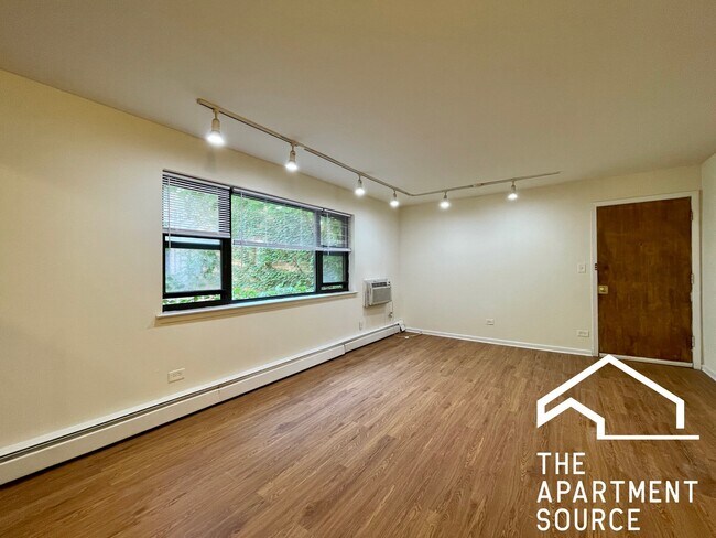 Foto del edificio - 6002 N Kenmore Ave