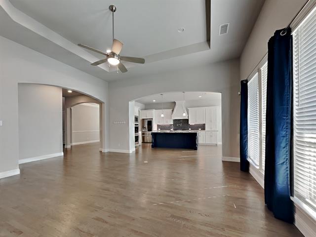 Building Photo - 605 Emerson Dr