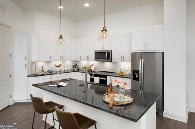 Foto del edificio - 4271 Woodward Mill Rd