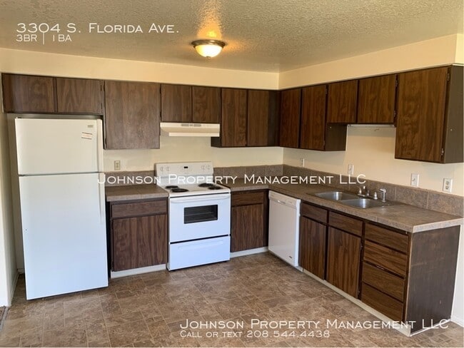 Building Photo - 3D Virtual Tour Available