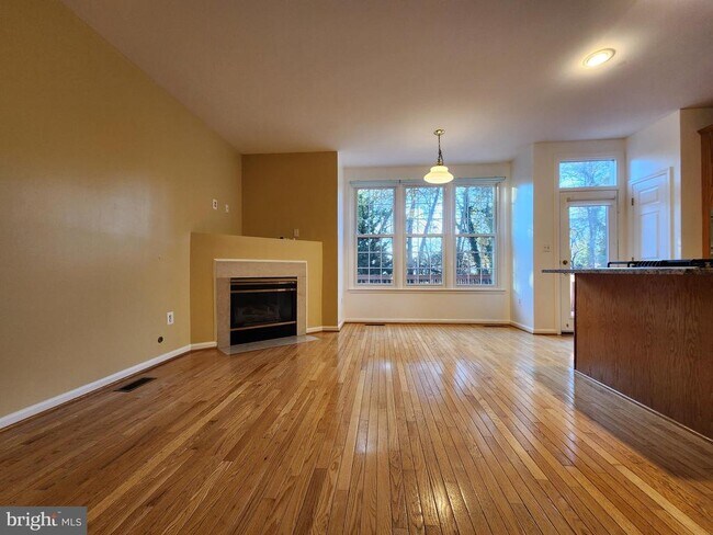 Building Photo - 6513 Nightwind Ct