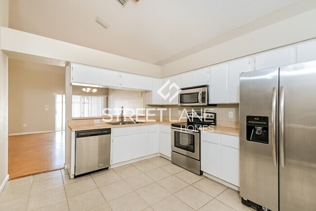 Foto del edificio - Charming 3 Bedroom in Brandon!