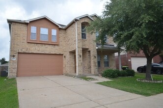 Building Photo - 2707 Roaring Oaks Ln