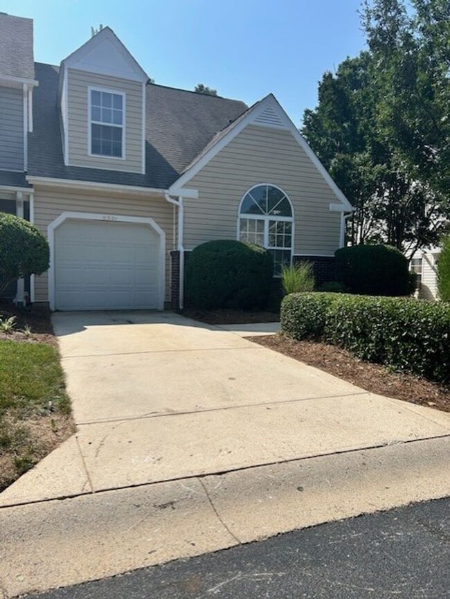 Building Photo - Desired Location for this 3 bedroom 2 bath...