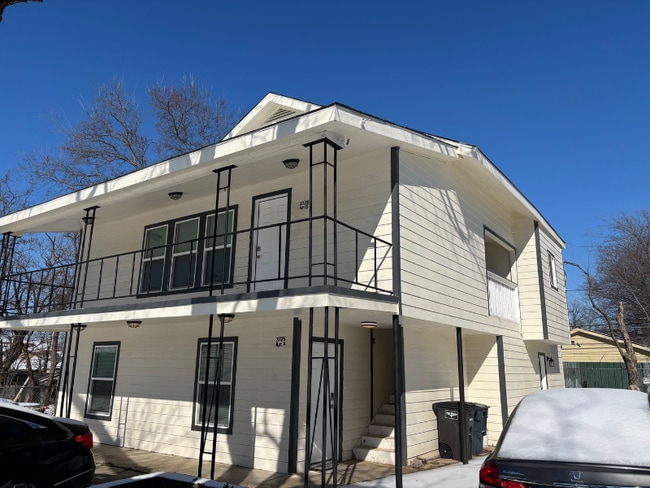 Building Photo - 3725 Avenue N