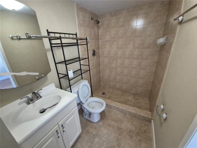 Foto del edificio - 6045 NW 186th St