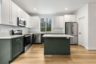 Building Photo - 3940 NW 148th Pl