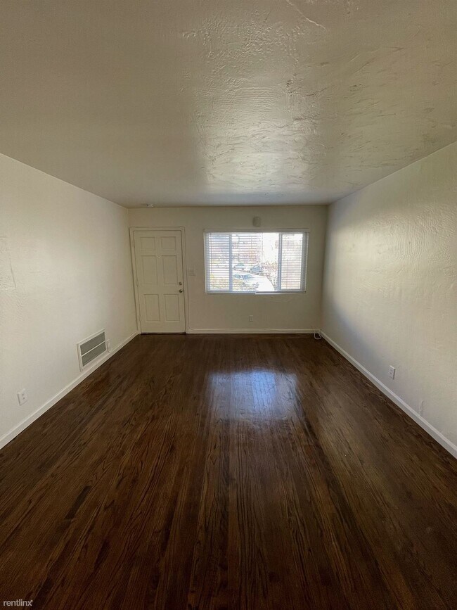 Building Photo - 2825 Vallecito Pl