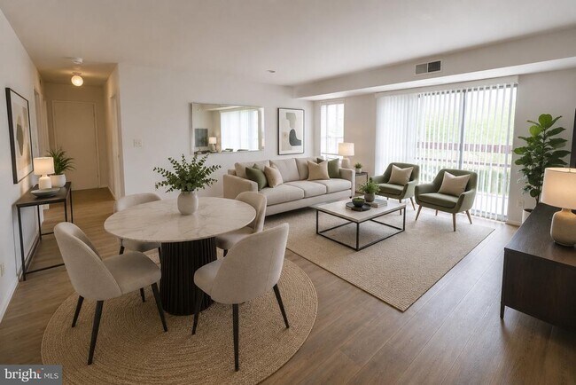 Foto del edificio - 10850 Green Mountain Cir