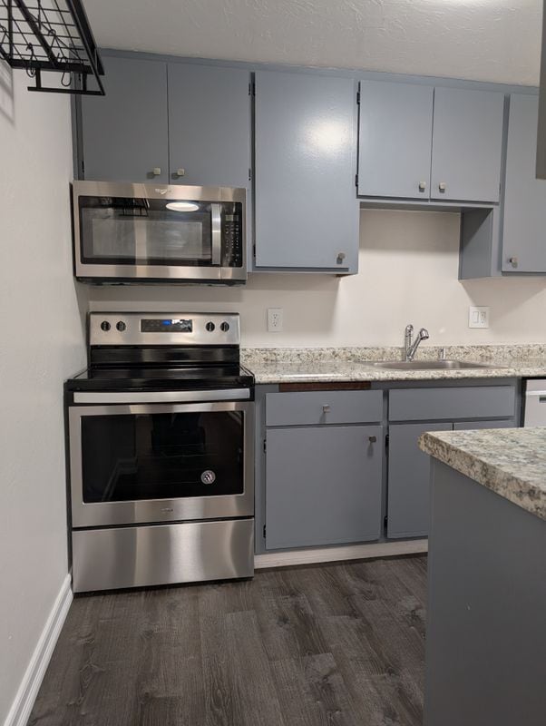 Building Photo - 590 El Dorado Ave