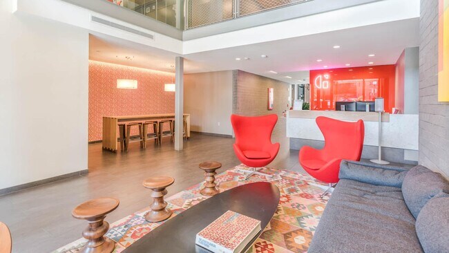 Foto del edificio - 50 W Malden St