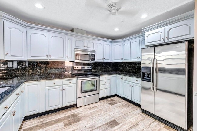 Foto del edificio - 2075 NW 15th Pl