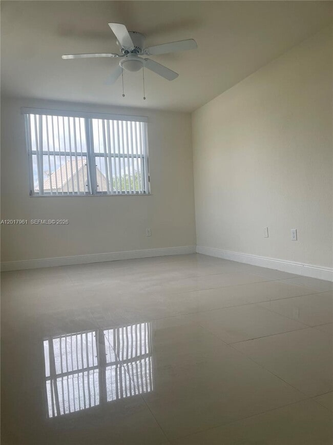 Building Photo - 8323 Lake Dr