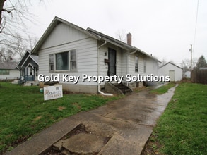 Building Photo - 2315 Chase St