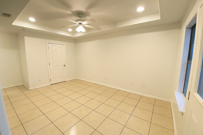 Foto del edificio - 2410 W Hackberry Ave