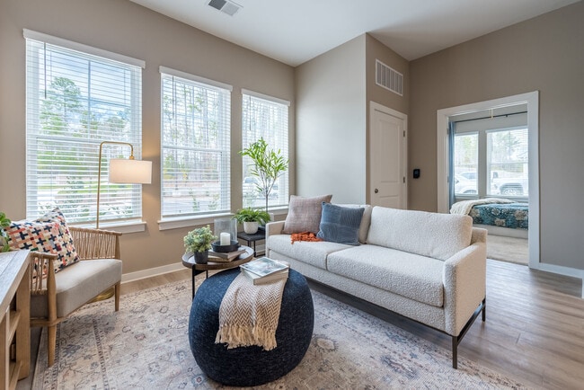 Building Photo - Acclaim at Cary Pointe 62+