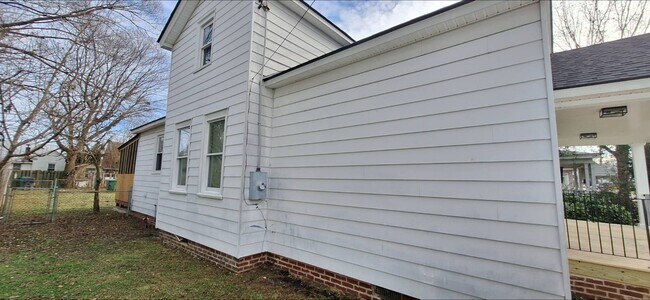 Foto del edificio - 711 Lafayette Ave