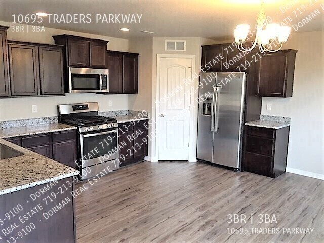 Foto del edificio - 10695 Traders Pkwy