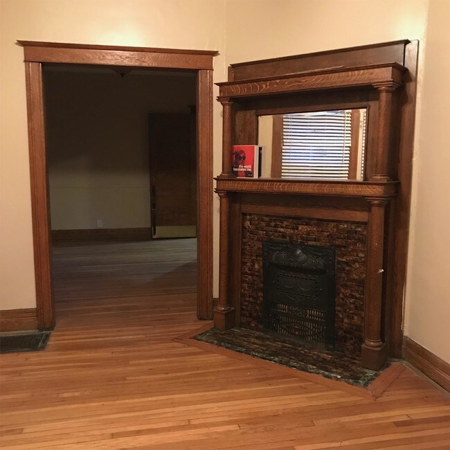 Building Photo - 4732 Commonwealth St